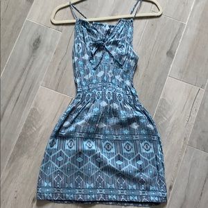NWOT BB Dakota blue printed dress